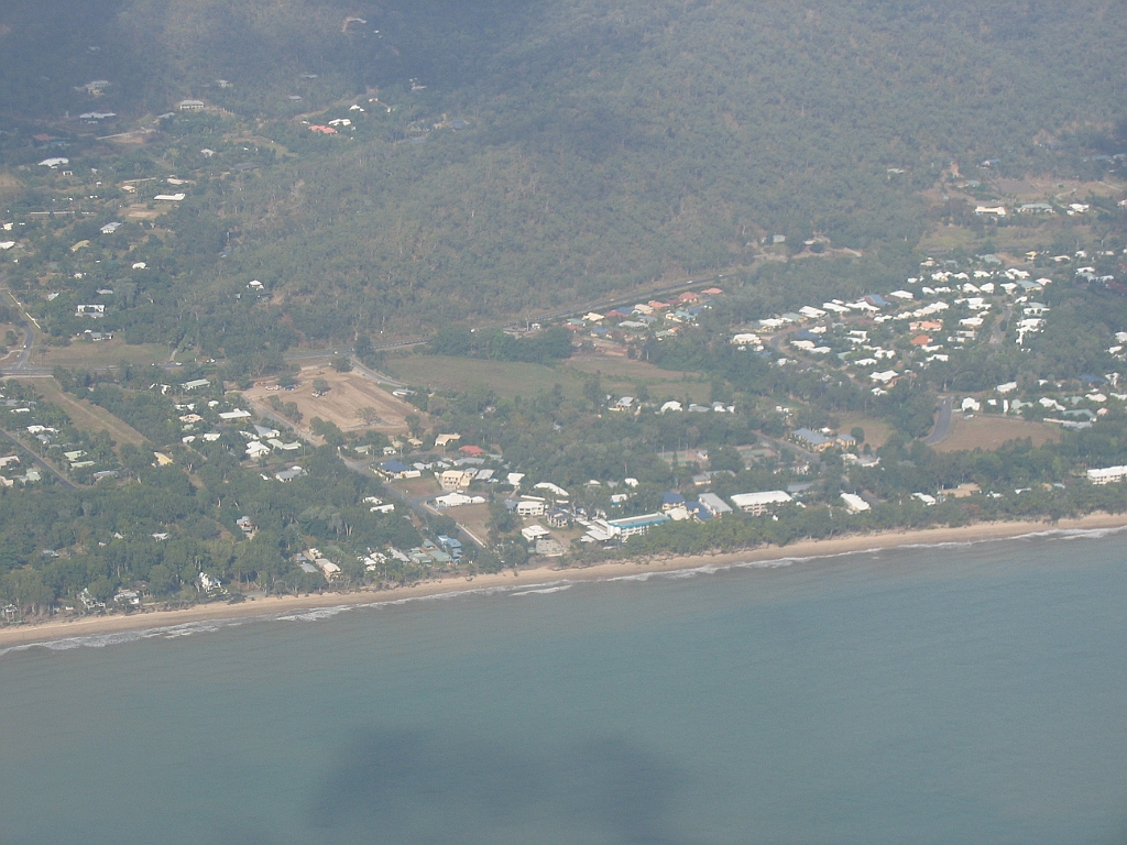 CairnsTC012 Avion.jpg